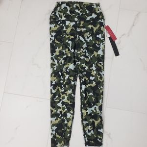 Carbon 38 Camo Leggings